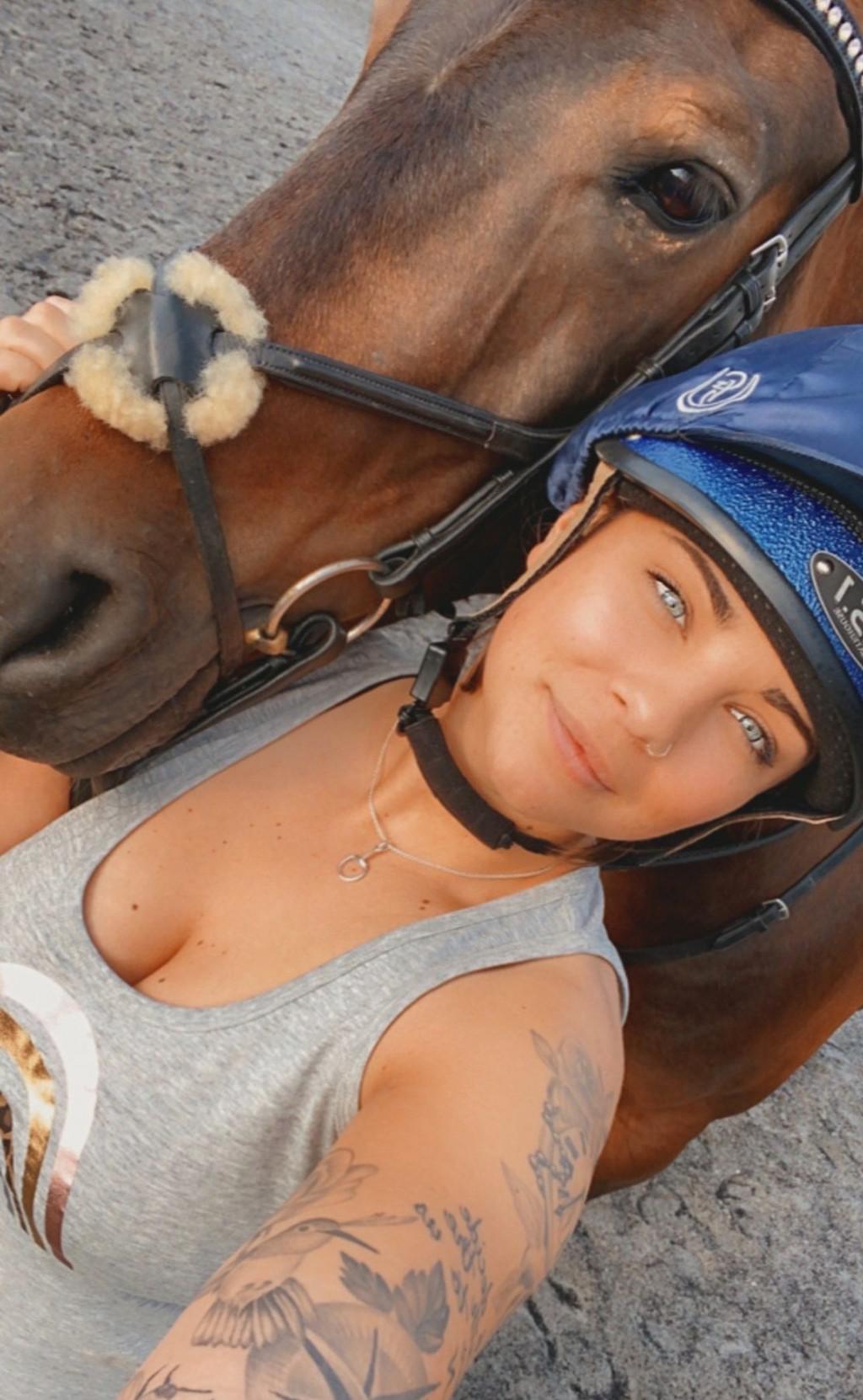 #hiholoves... Meg Conway