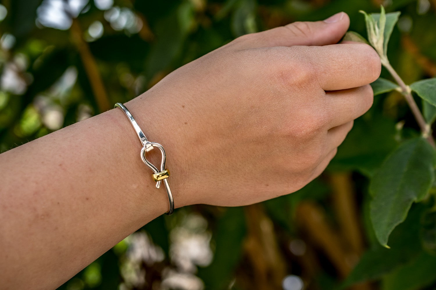 Sterling Silver & Two Tone Lasso Clip Bangle