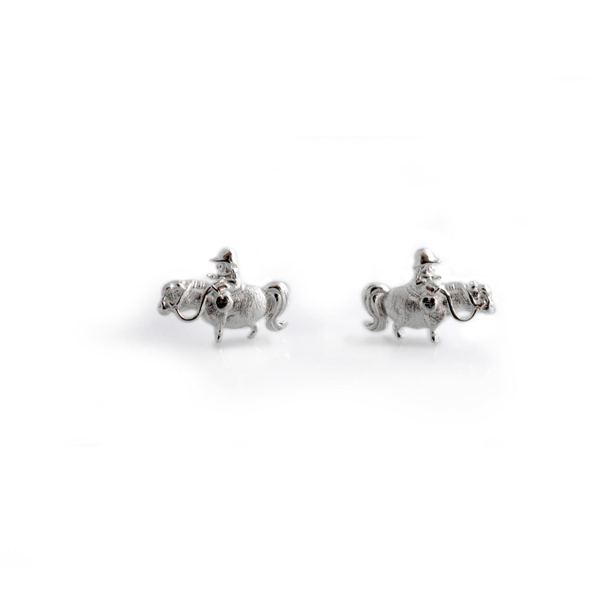 Exclusive Sterling Silver Thelwell Penelope &amp; Kipper Stud Earrings