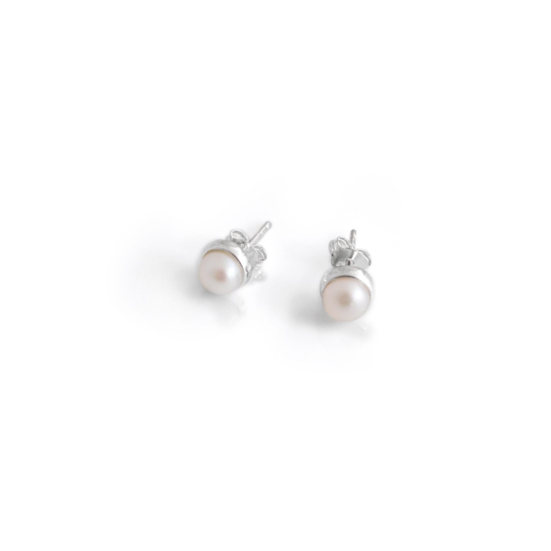 Sterling Silver & Creamy Freshwater Pearl Studs