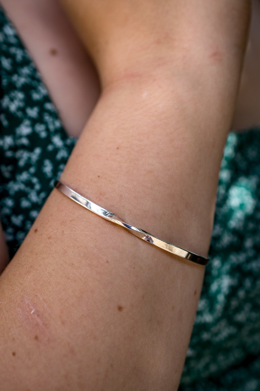 Sterling Silver Twist Bangle
