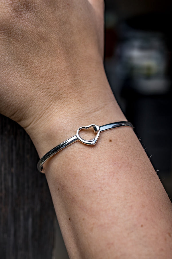 Sterling Silver Heart Clip Bracelet - Hiho Silver