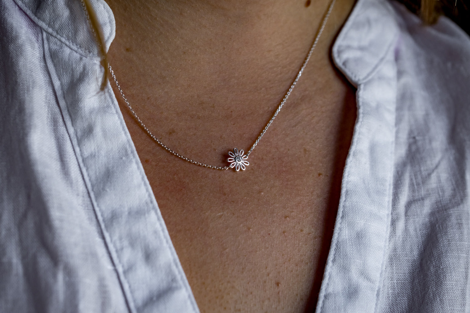 Laura Ashley Sterling Silver Thorncliff Daisy Necklace