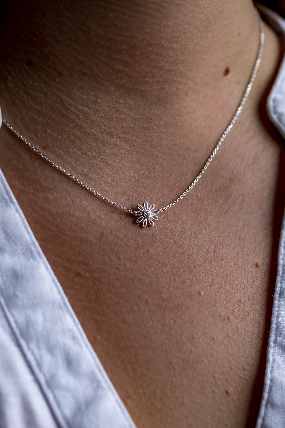 Laura Ashley Sterling Silver Thorncliff Daisy Necklace